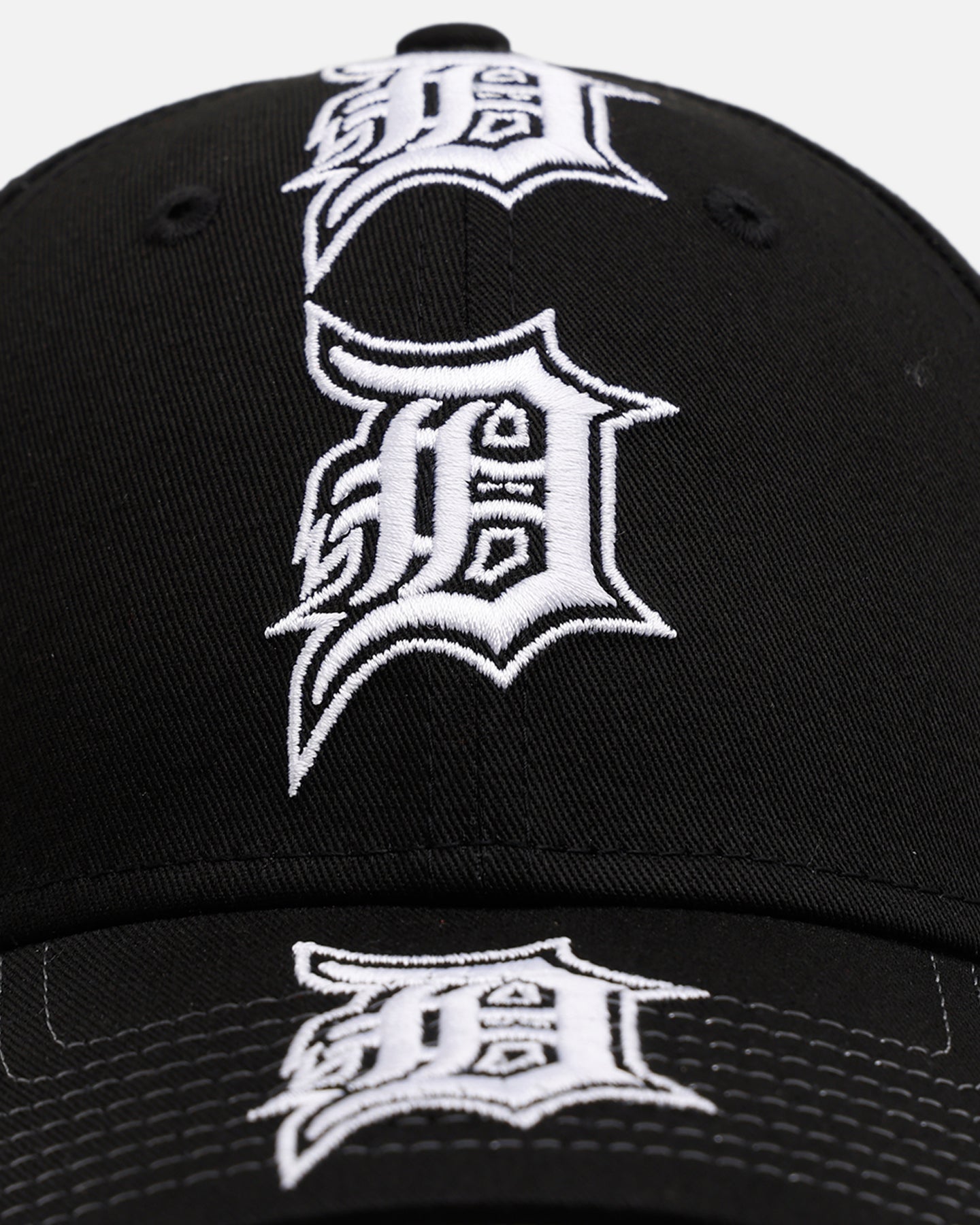 New Era Detroit Tigers 'Spine' 9FORTY A-Frame Strapback Black/White