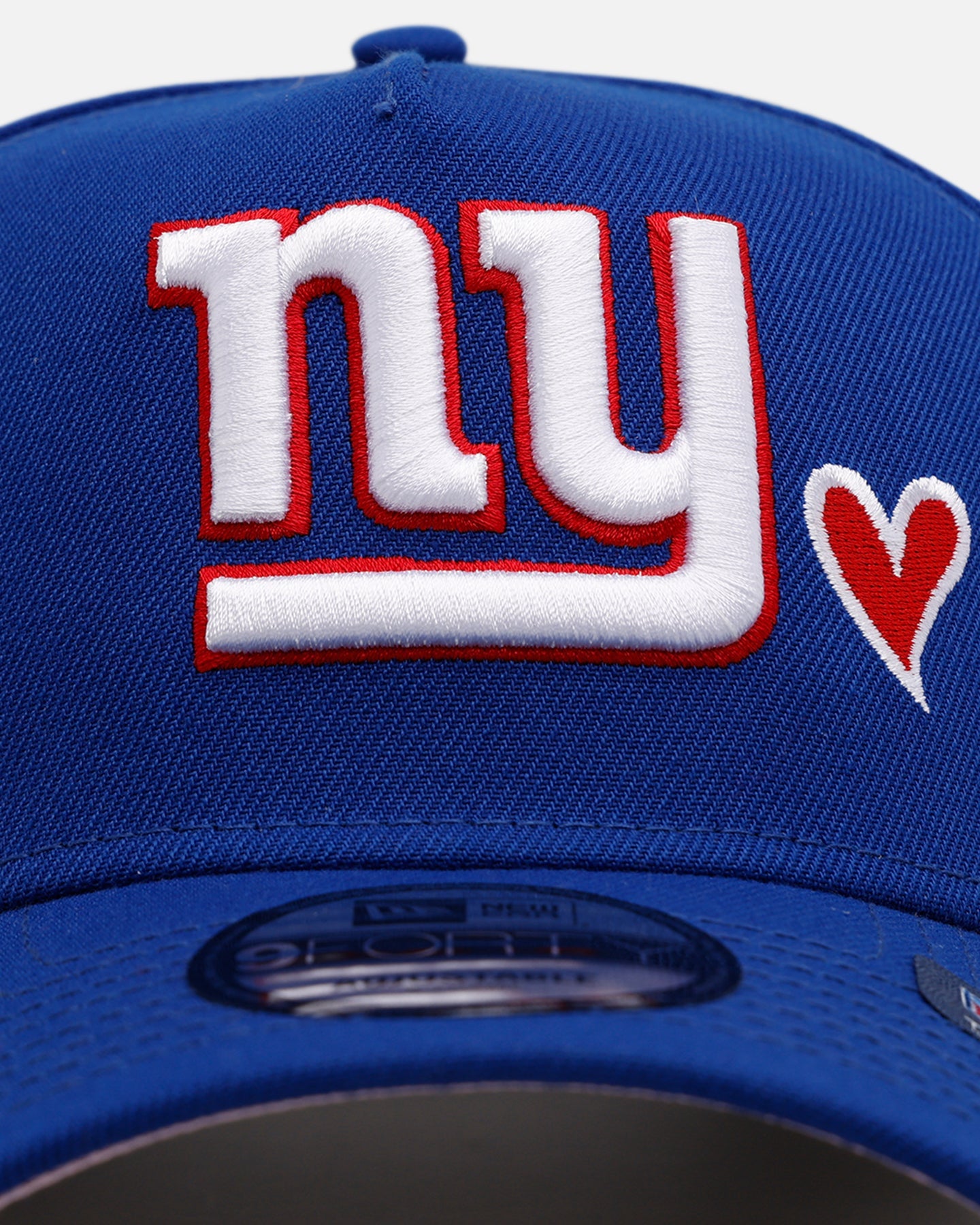 New Era New York Giants 'Team Color Hearts' 9FORTY A-Frame Snapback Official Team Color